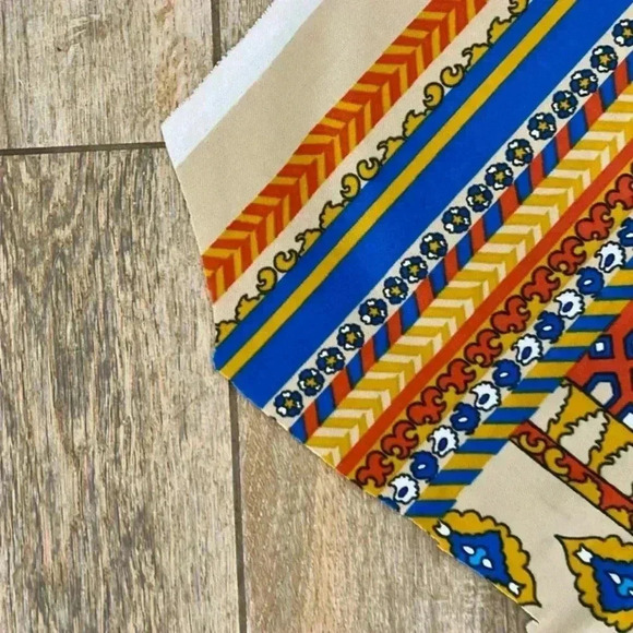 Vintage 1960s Polyester Retro Cloth Fabric - Picture 3 of 8